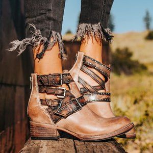 Freebird by Steven size 10 Taupe Belgium